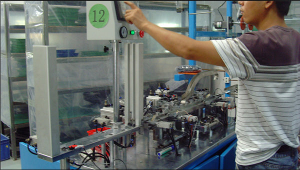 HDMI SMT、 DIP 帶裝自動(dòng)組裝機(jī)